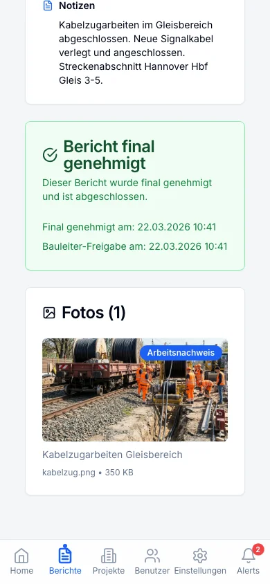 Rappo grüne Bestätigung auf dem Smartphone: Bericht final genehmigt